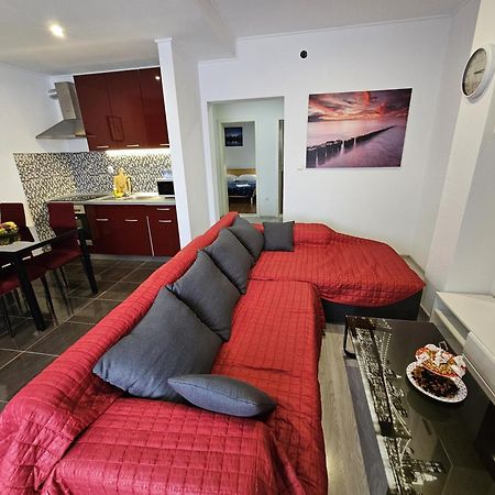 Modern Apartment Nikola In A Quiet Area Kastel Stari Ngoại thất bức ảnh